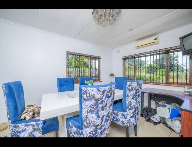 4 BEDROOM HOUSE FOR SALE IN RESERVOIR HILLS